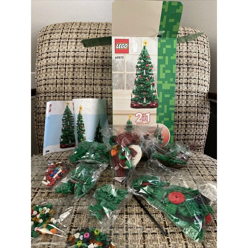 LEGO Christmas Tree Building Set 40573 Christmas Gift 784pcs - SEALED BAGS